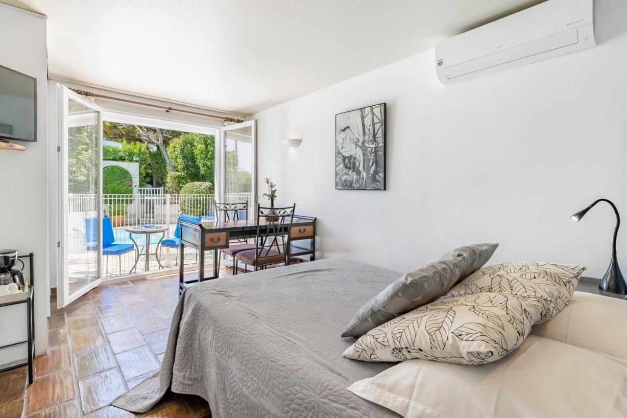 Le Patio Des Mimosas Par Dodo-A-Cassis Bed & Breakfast Bagian luar foto