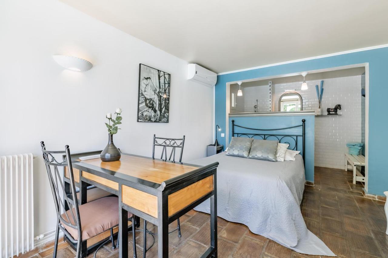 Le Patio Des Mimosas Par Dodo-A-Cassis Bed & Breakfast Bagian luar foto
