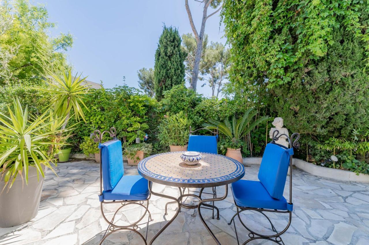 Le Patio Des Mimosas Par Dodo-A-Cassis Bed & Breakfast Bagian luar foto